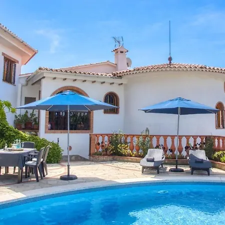 Sleeps 8 Pool Wifi יורט דה מאר